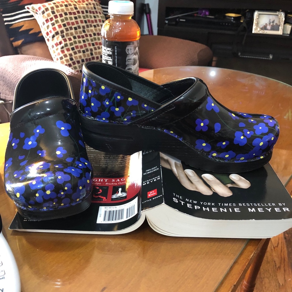 Dansko nursing clogs. Used. Size 38.